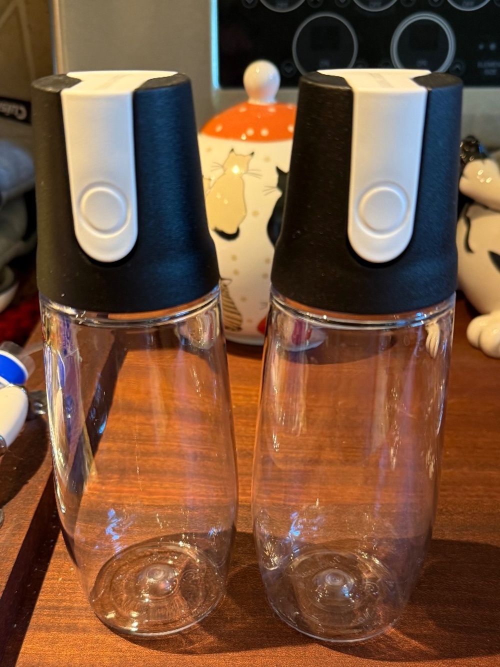 New Tupperware 9159 Tilt 'N Serve 11 oz Dispenser Oil & Vinegar Dispenser Bottle